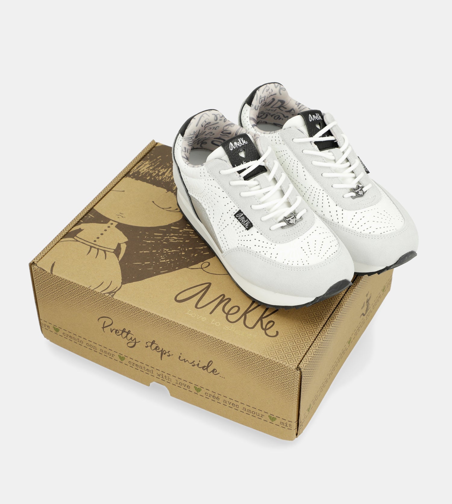 Deportivos blancos Lunares