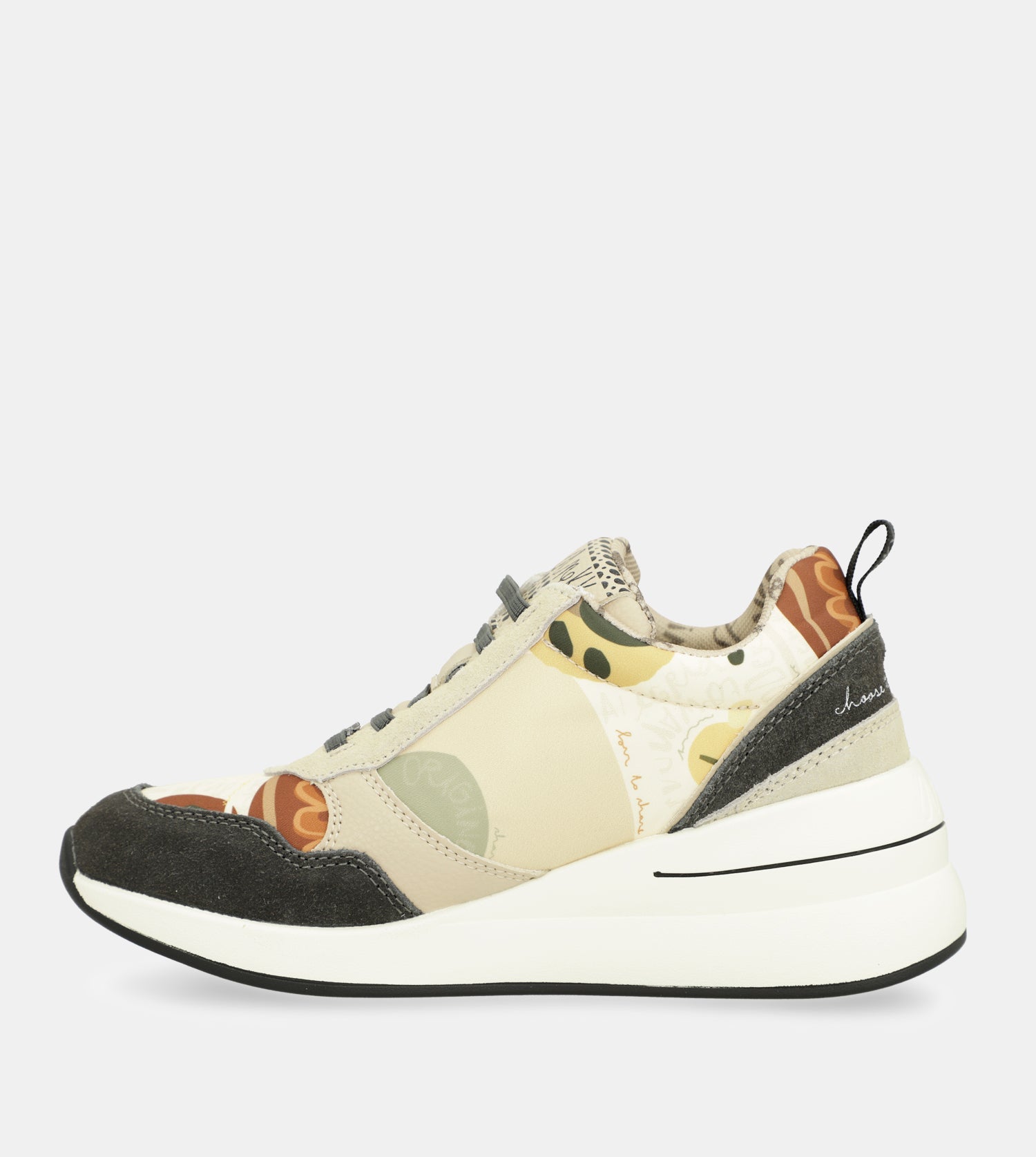 Deportivos multicolor con cuña