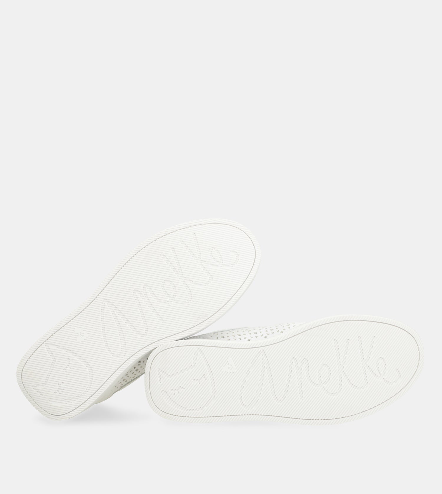 Deportivos blancos Lunares