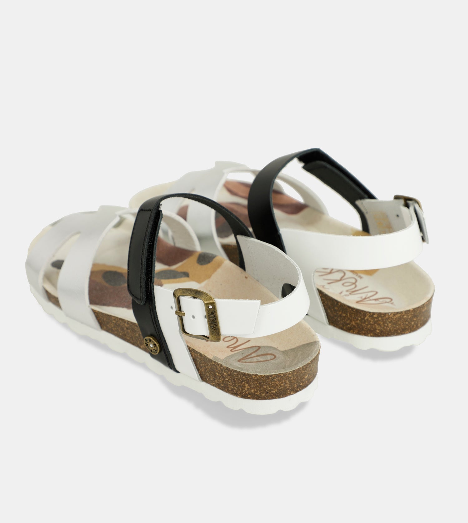 Sandalias plata y negras