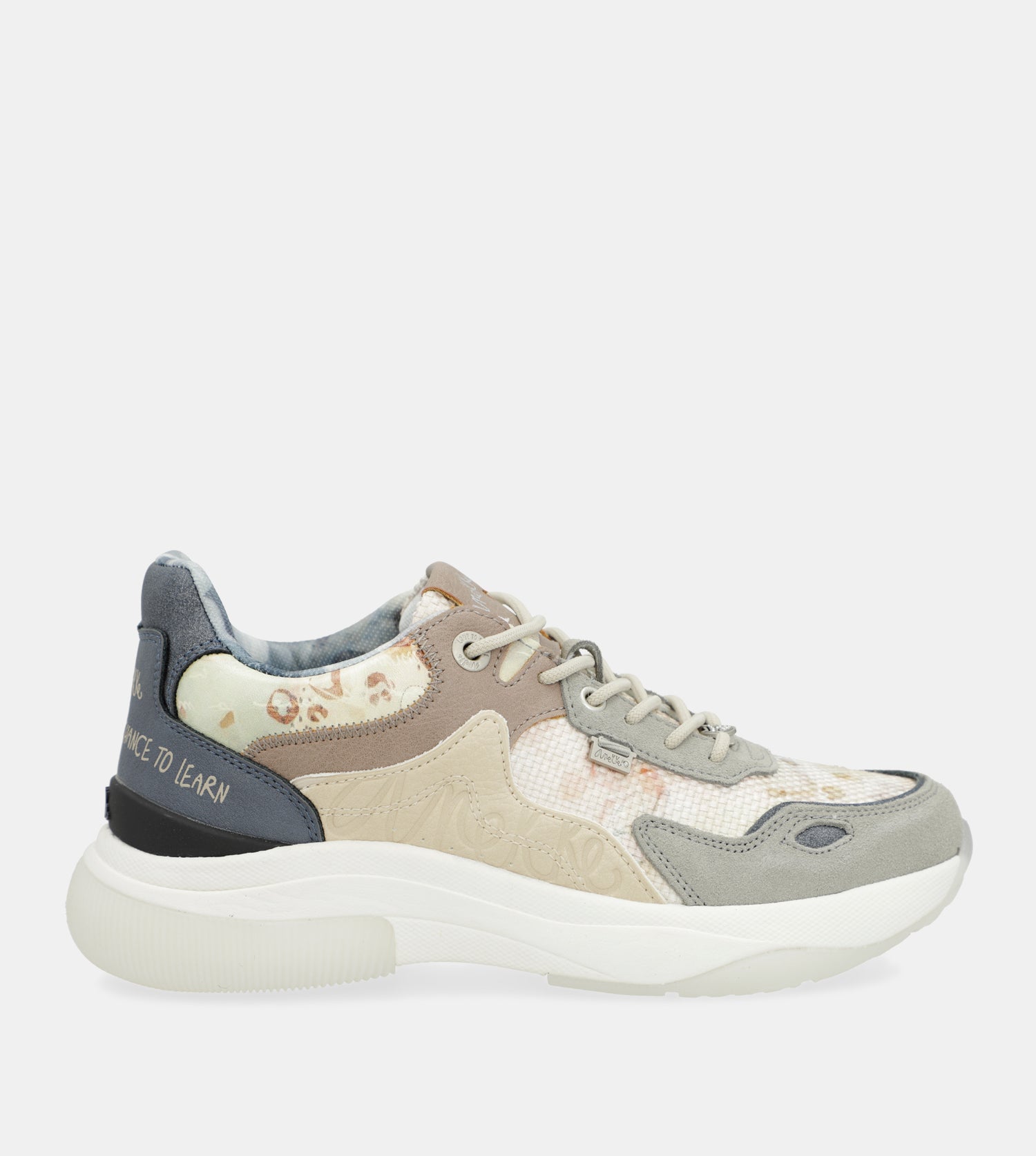 Deportivos beige Memories