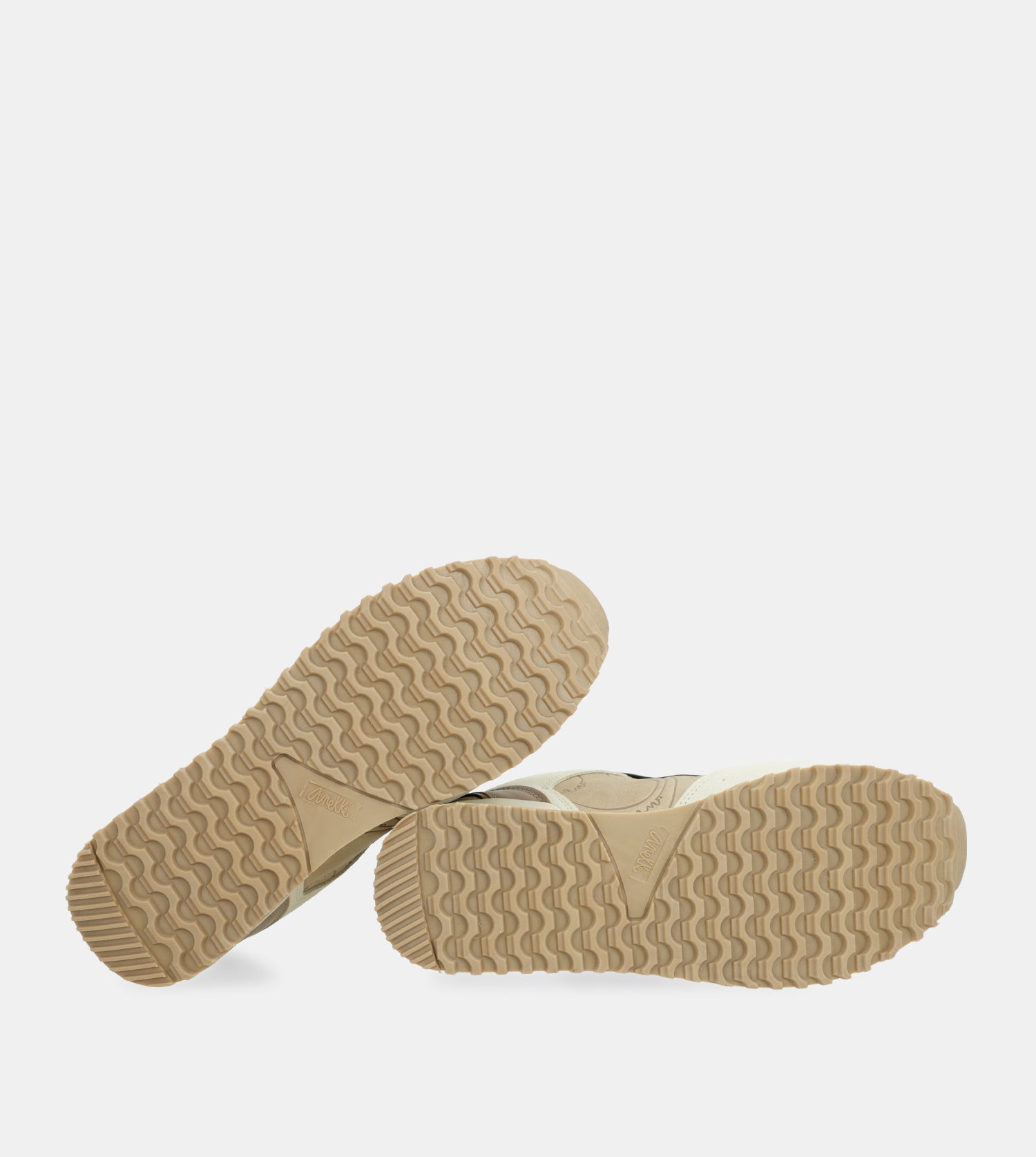 Deportivos plataforma beige