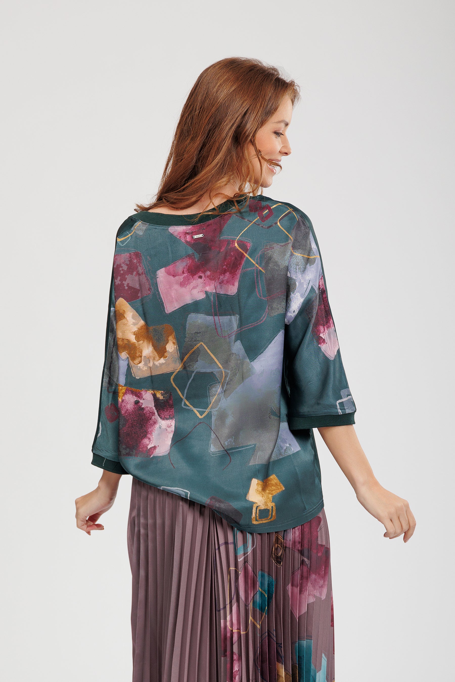 Camiseta manga corta azul con estampado