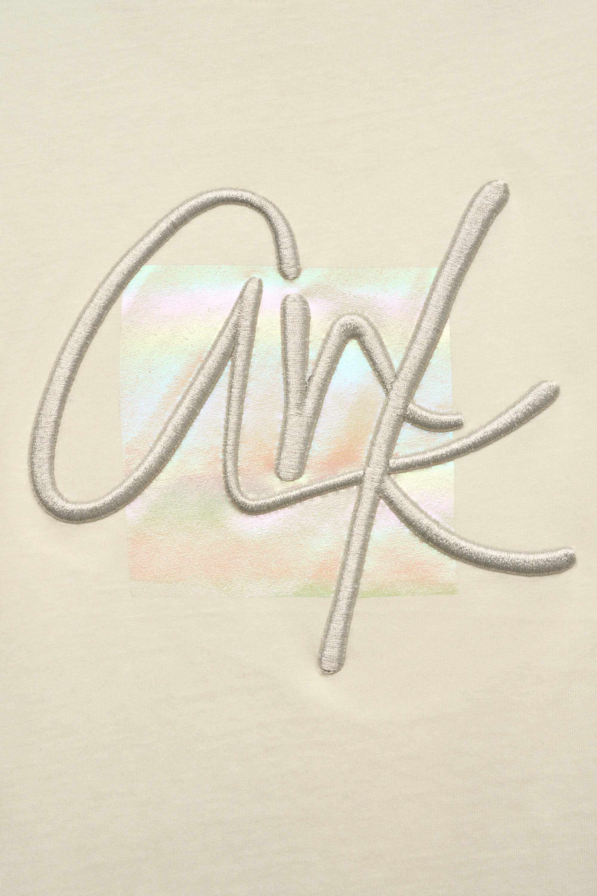 Camiseta con manga abullonada beige