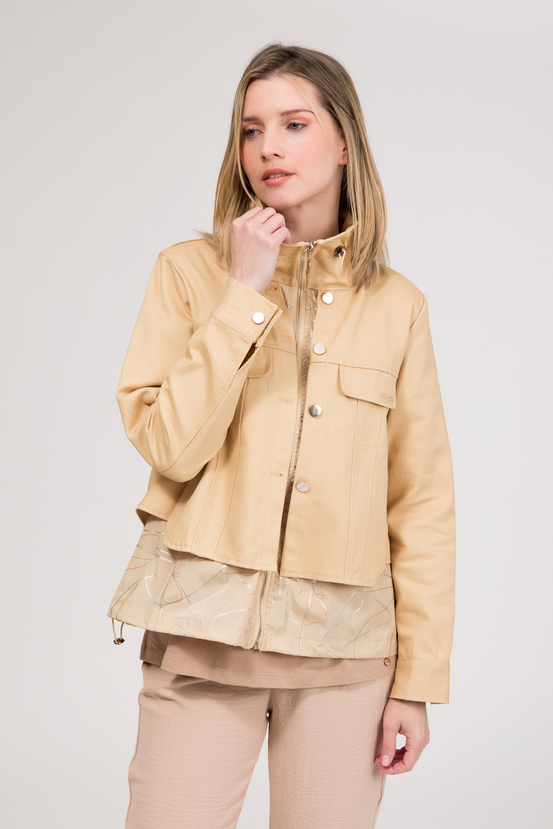 Chaqueta beige