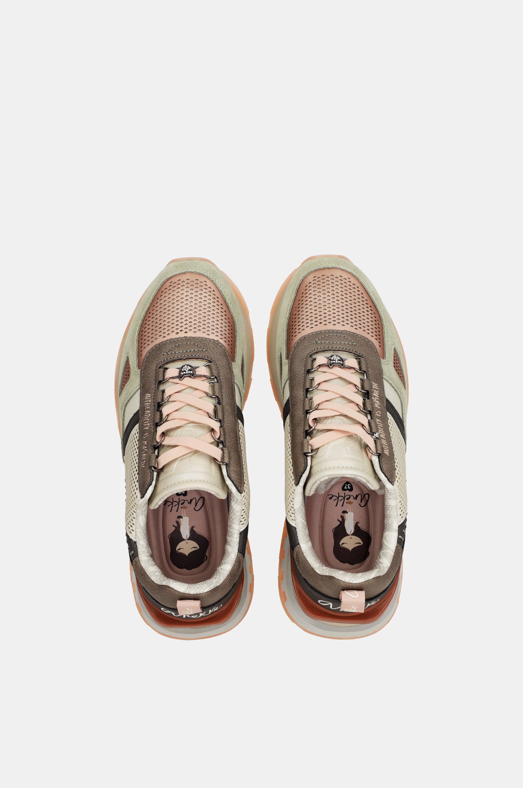 Deportivos multicolor