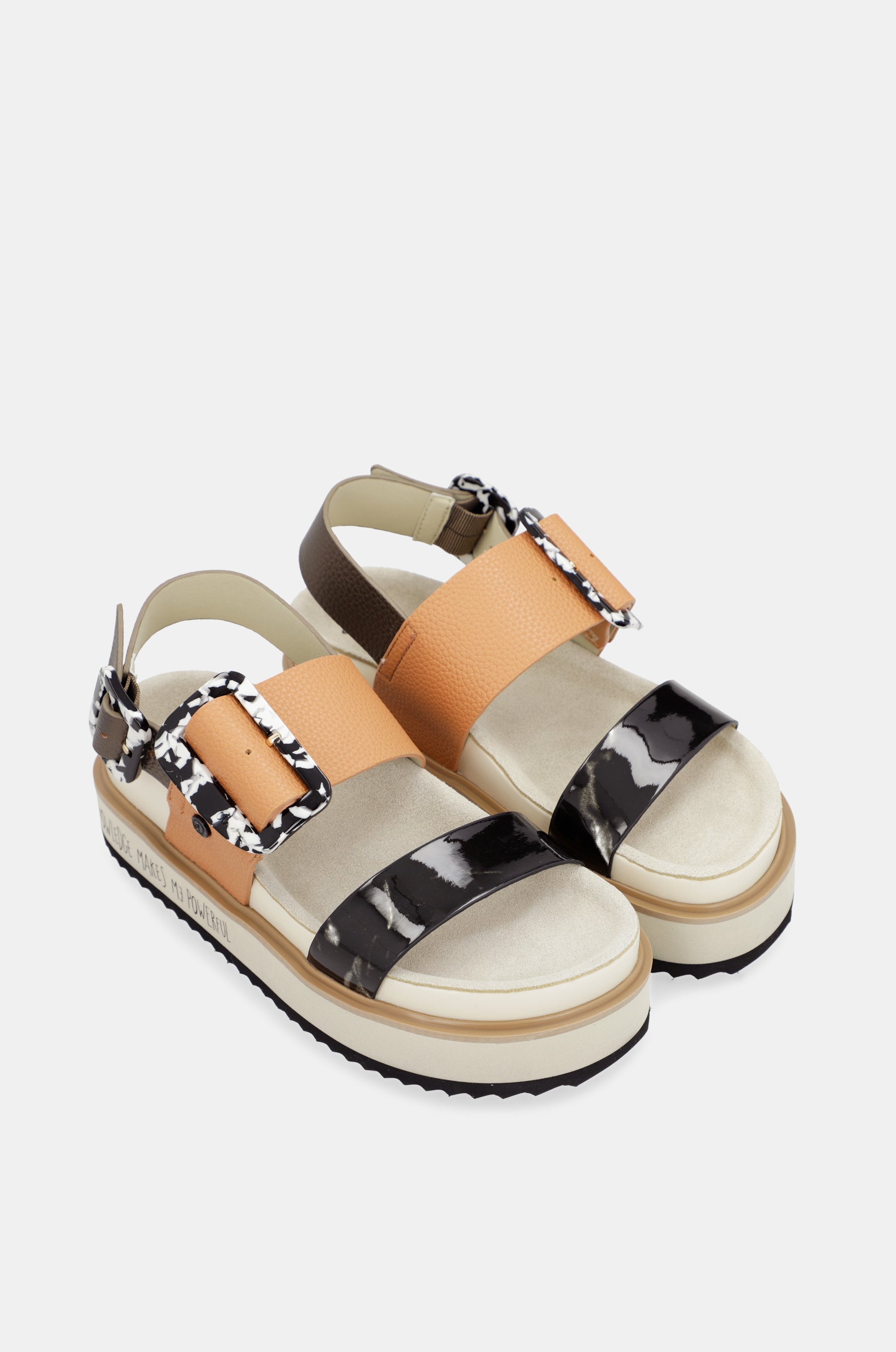 Sandalias plataforma naranjas y negras