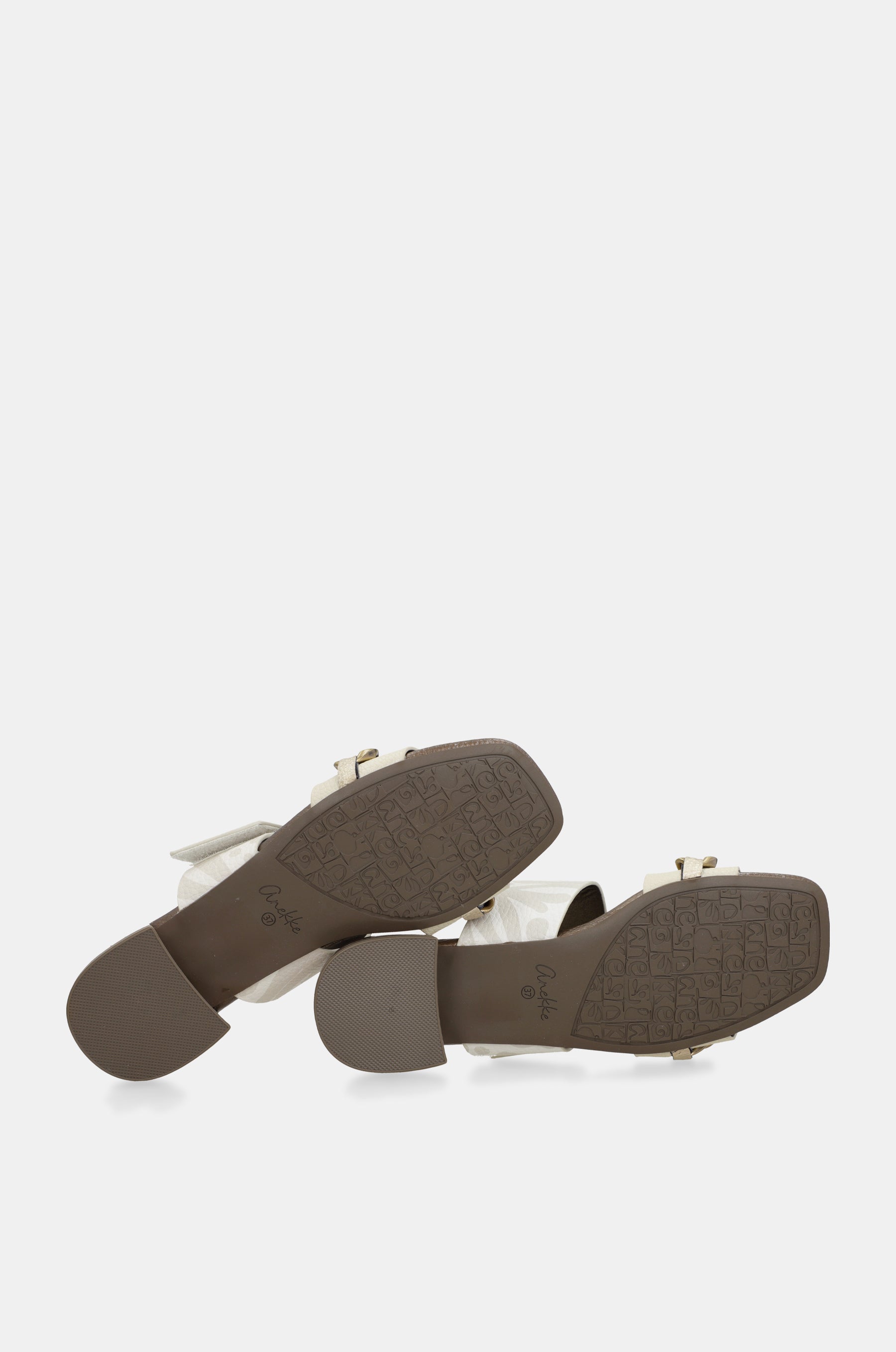 Sandalias con tacón y eslabones Gaia