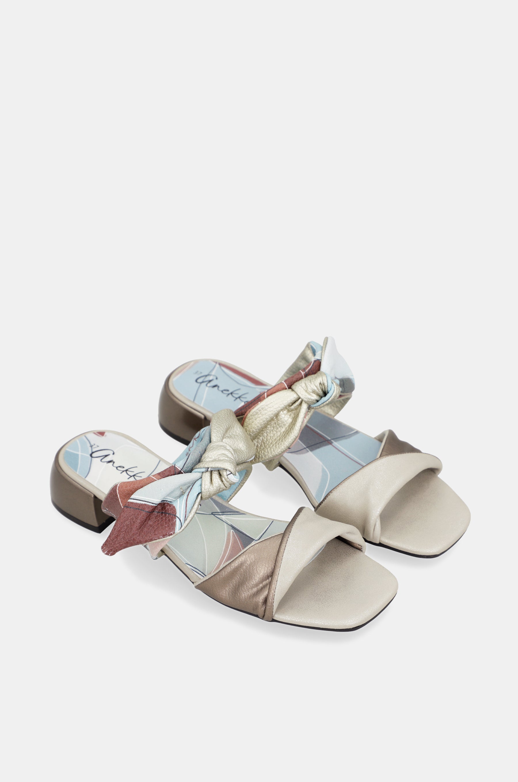 Sandalias con tacón y nudo Auralis