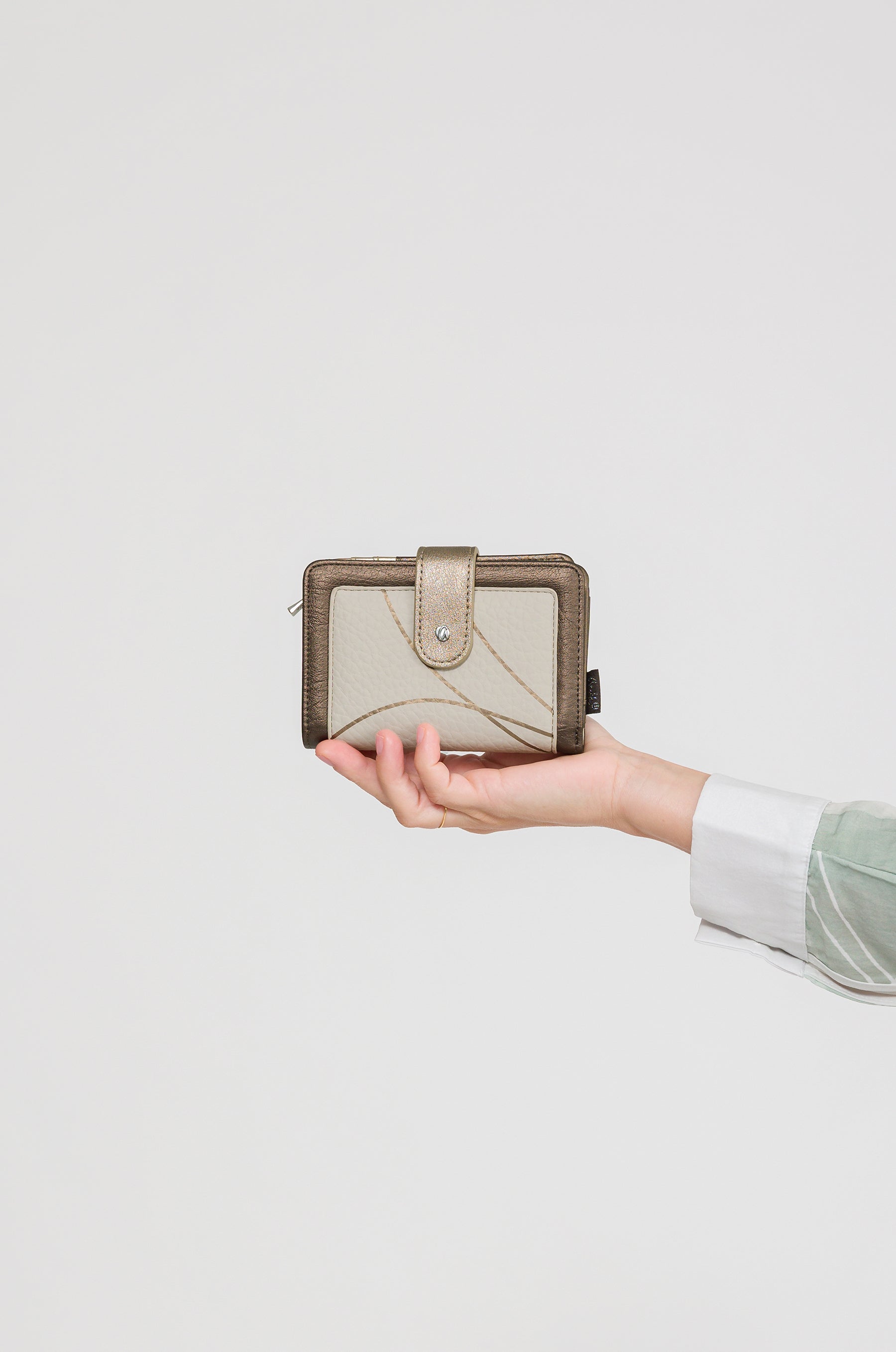 Billetero duro RFID Serenis