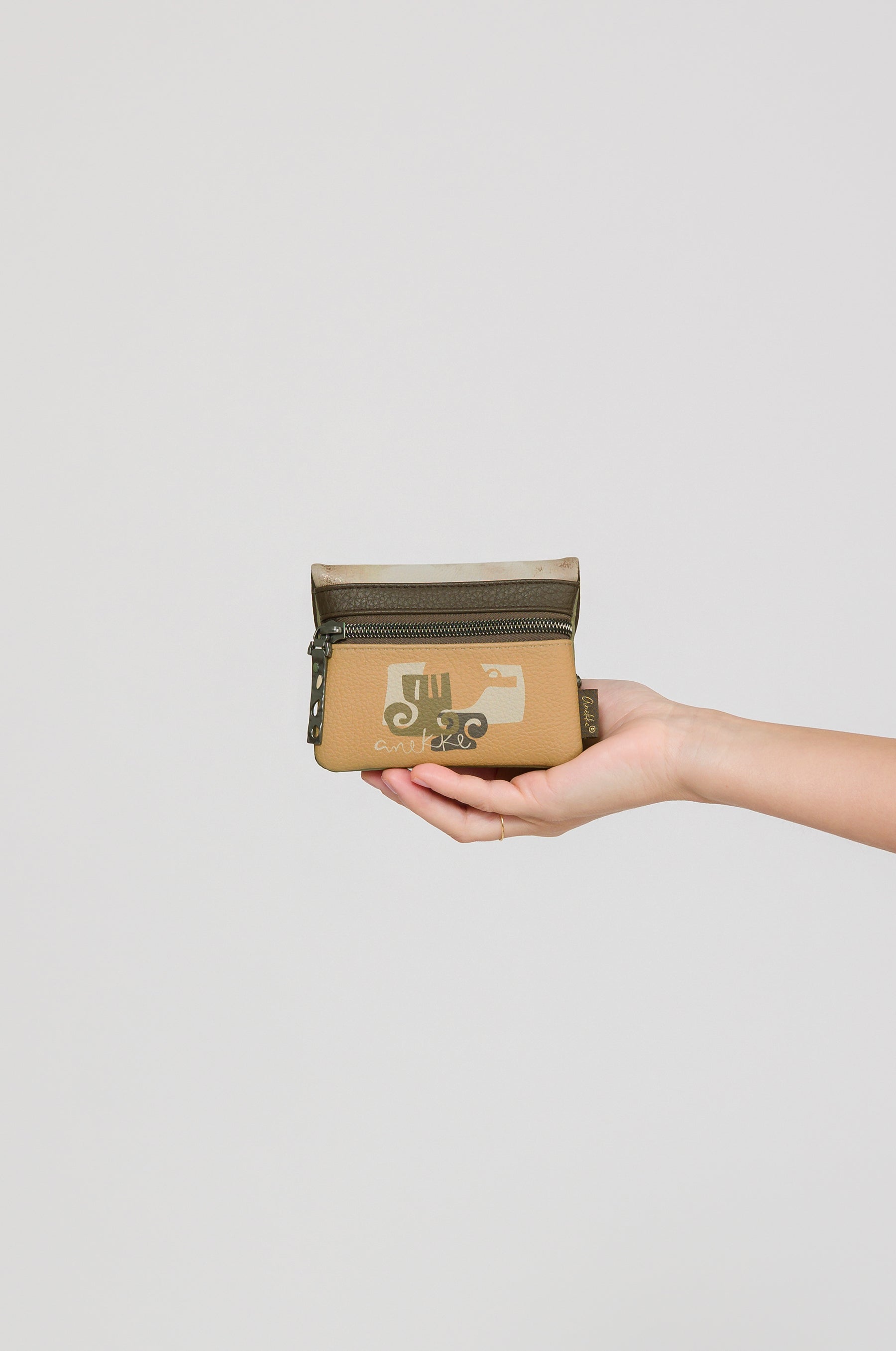 Monedero con solapa Muse