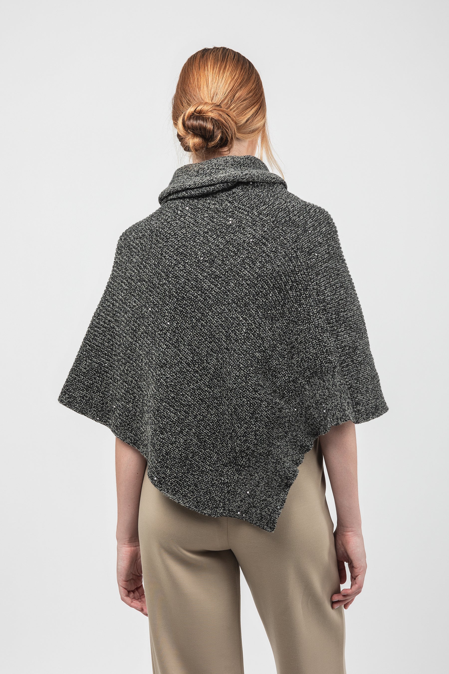 Poncho cuello alto azul