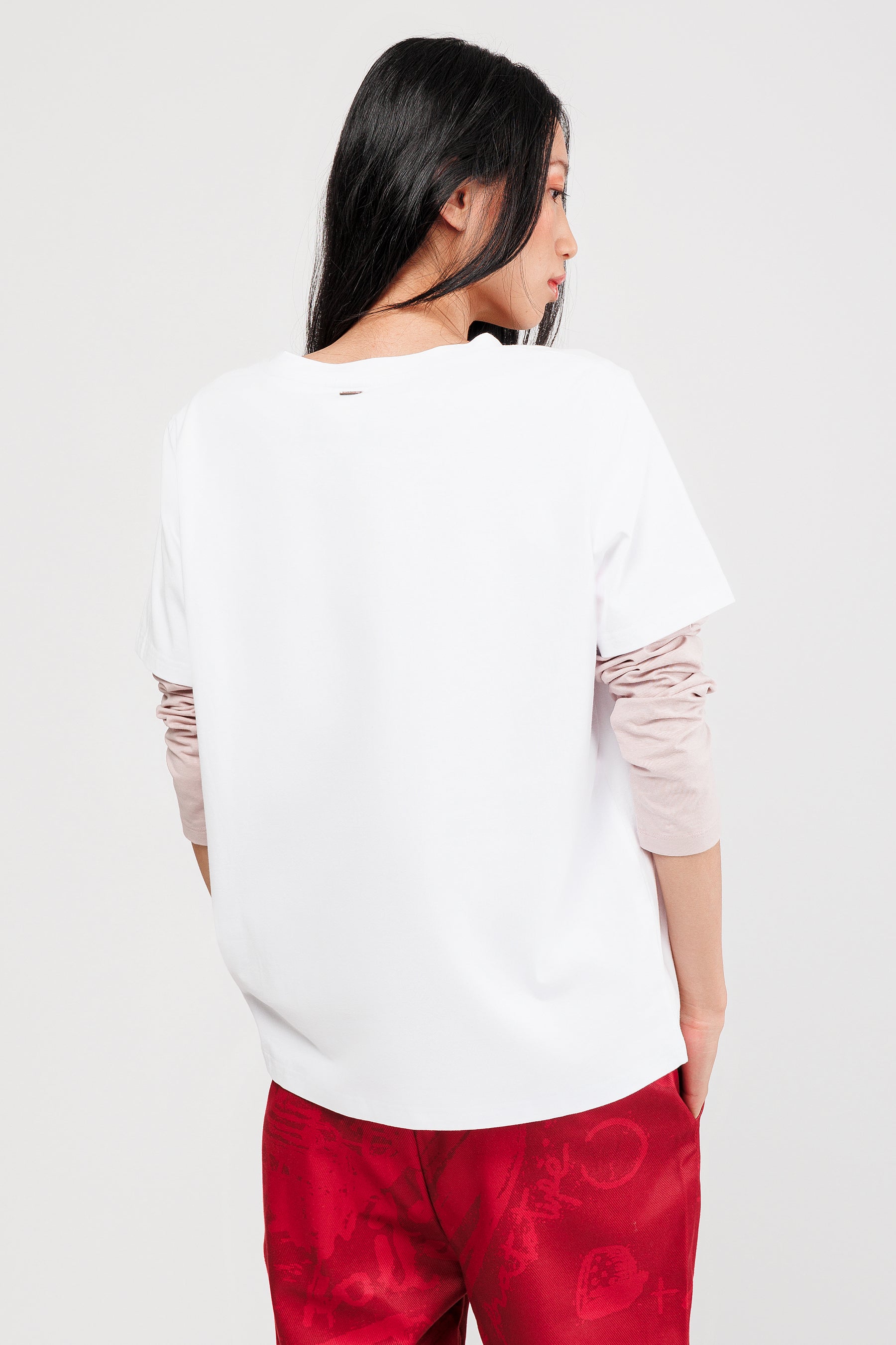 Camiseta manga corta blanca con tachuelas