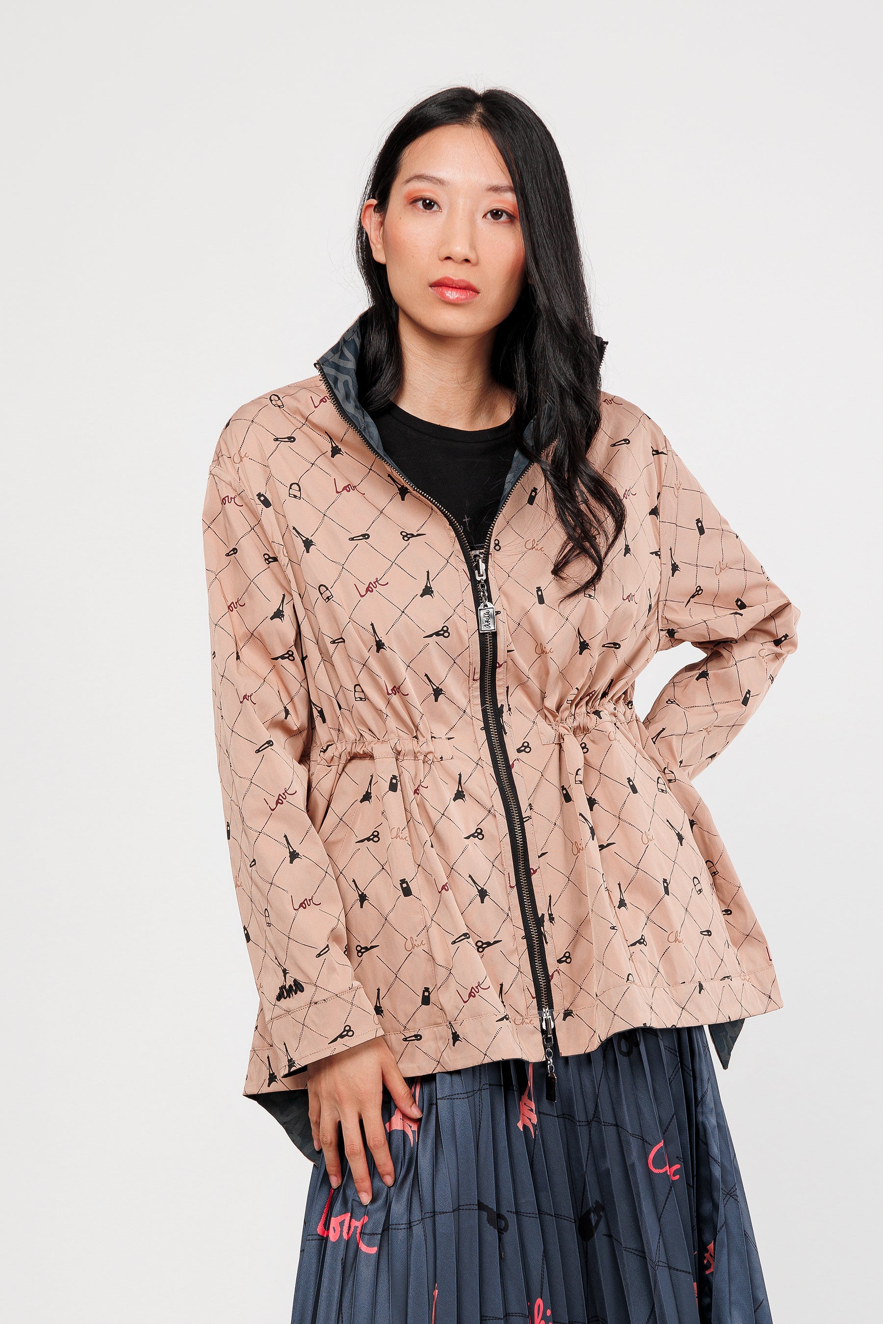 Chaqueta reversible negra y beige
