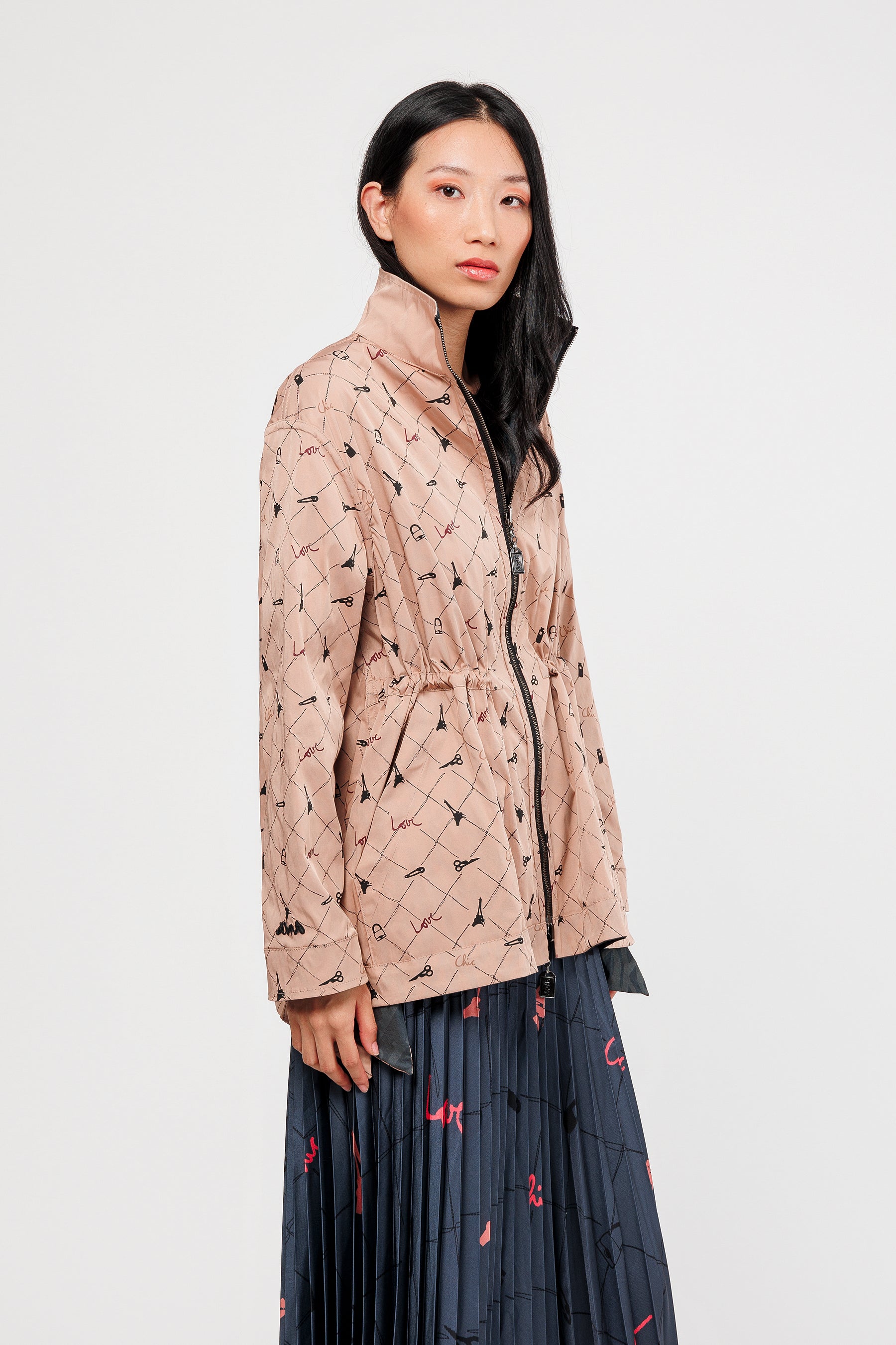 Chaqueta reversible negra y beige