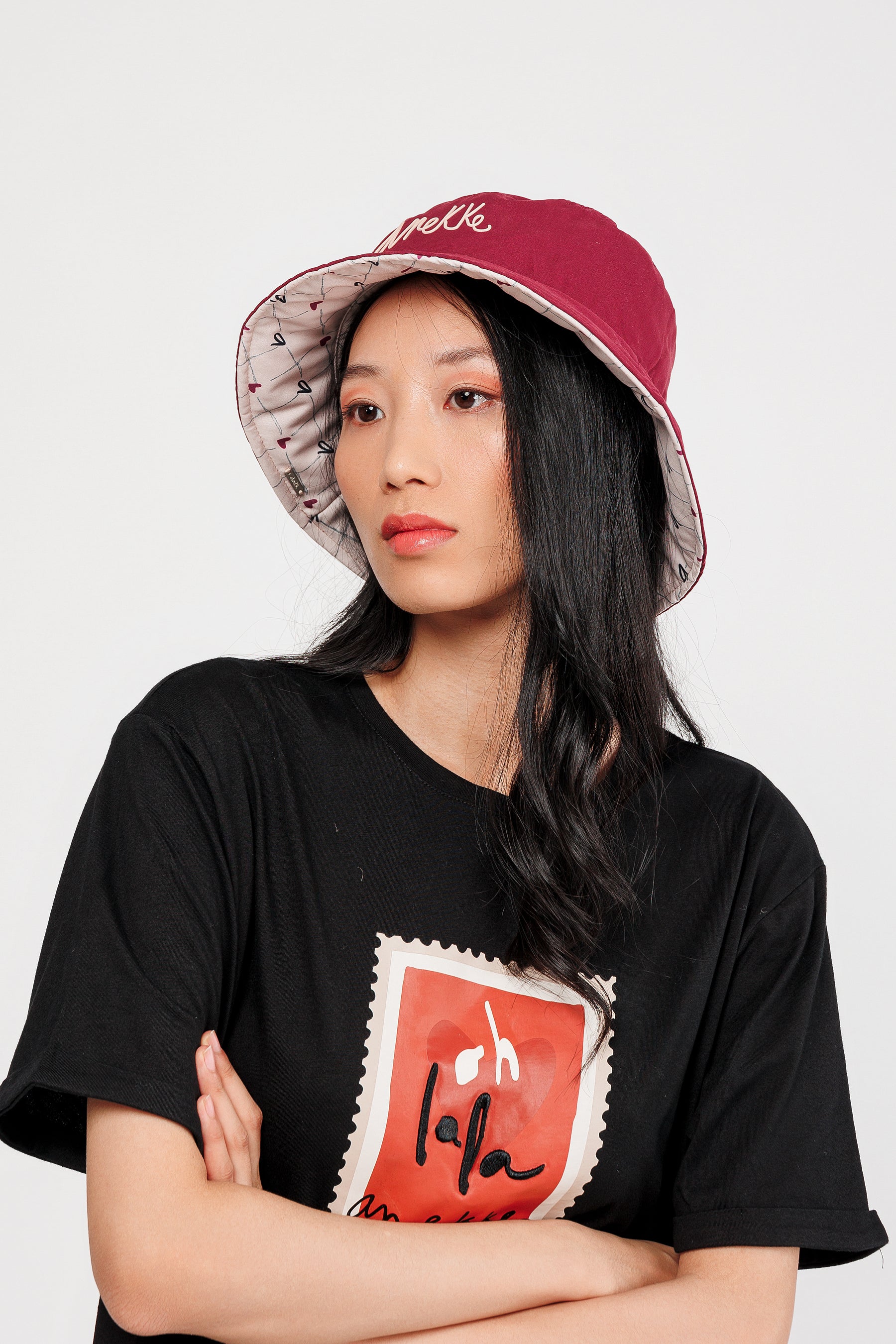 Gorro pescador reversible burdeos