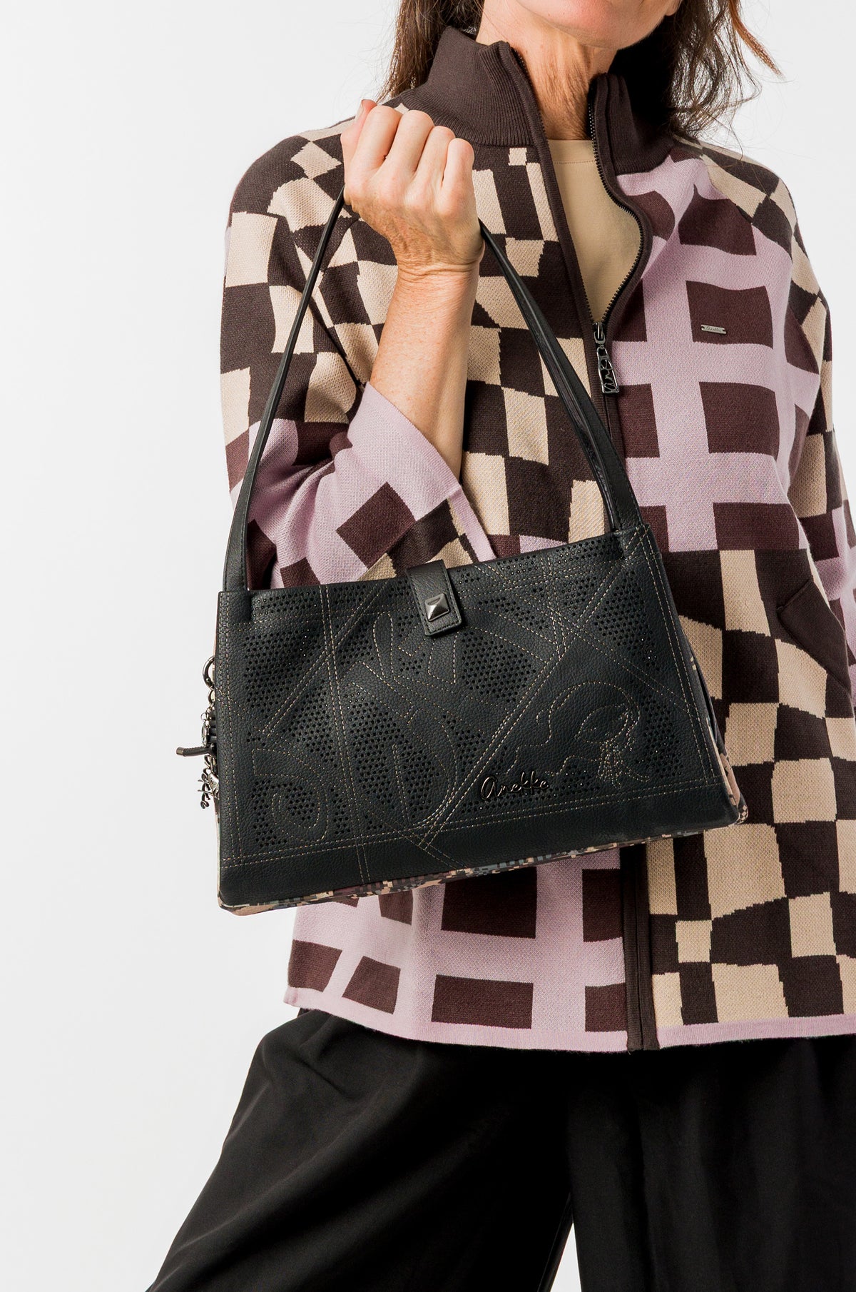 Bolso de hombro cuadrado Iron