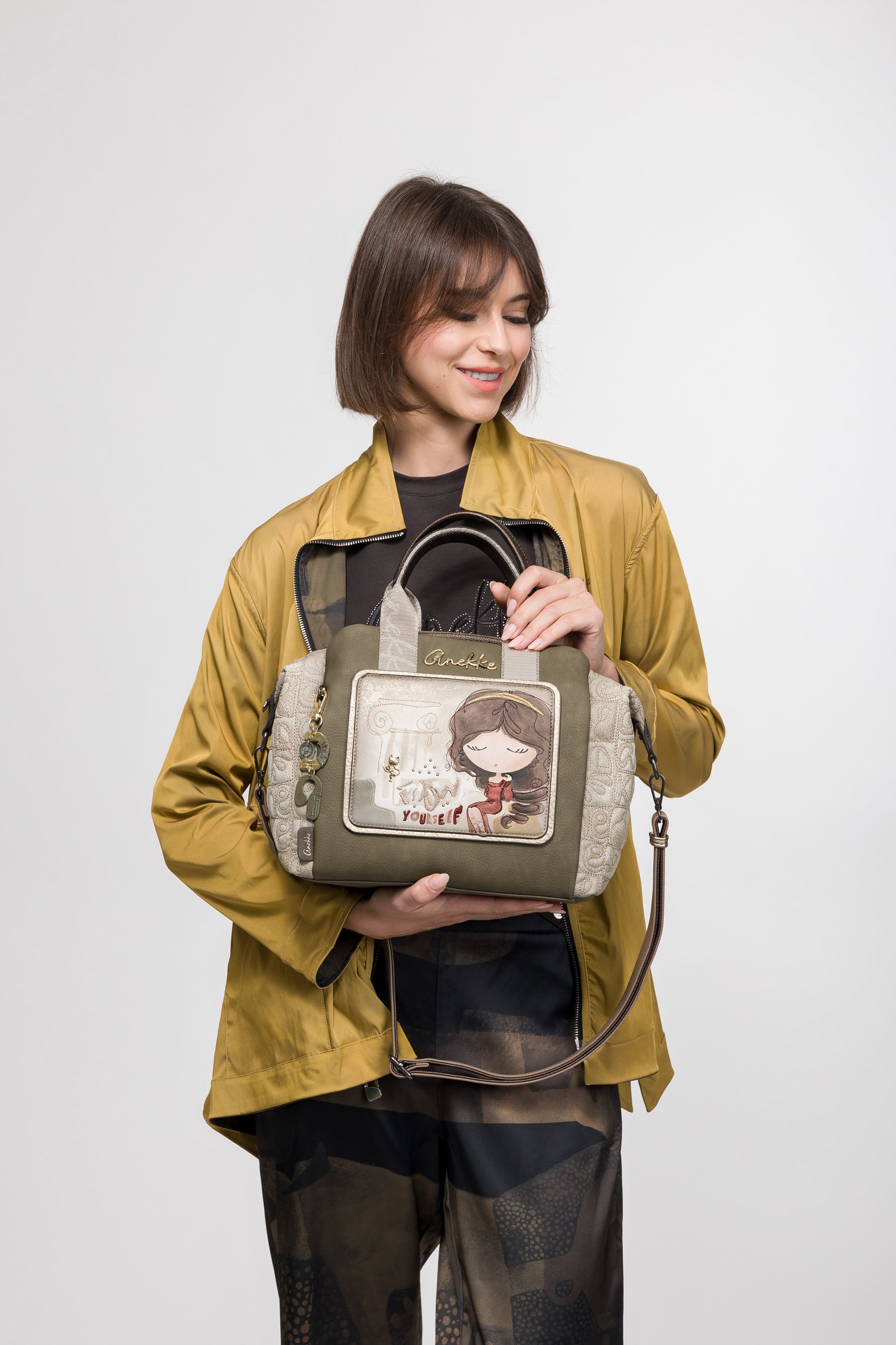 Bolso mediano de asa corta Muse