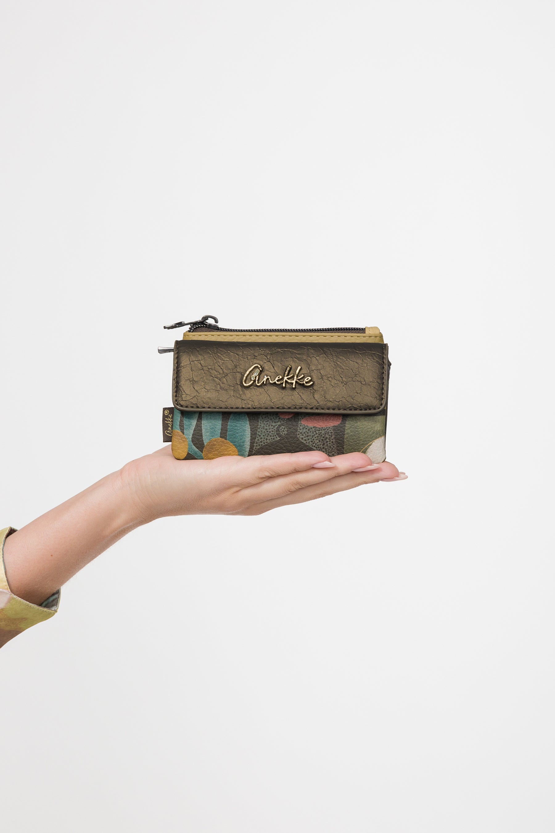 Monedero con solapa Amphora