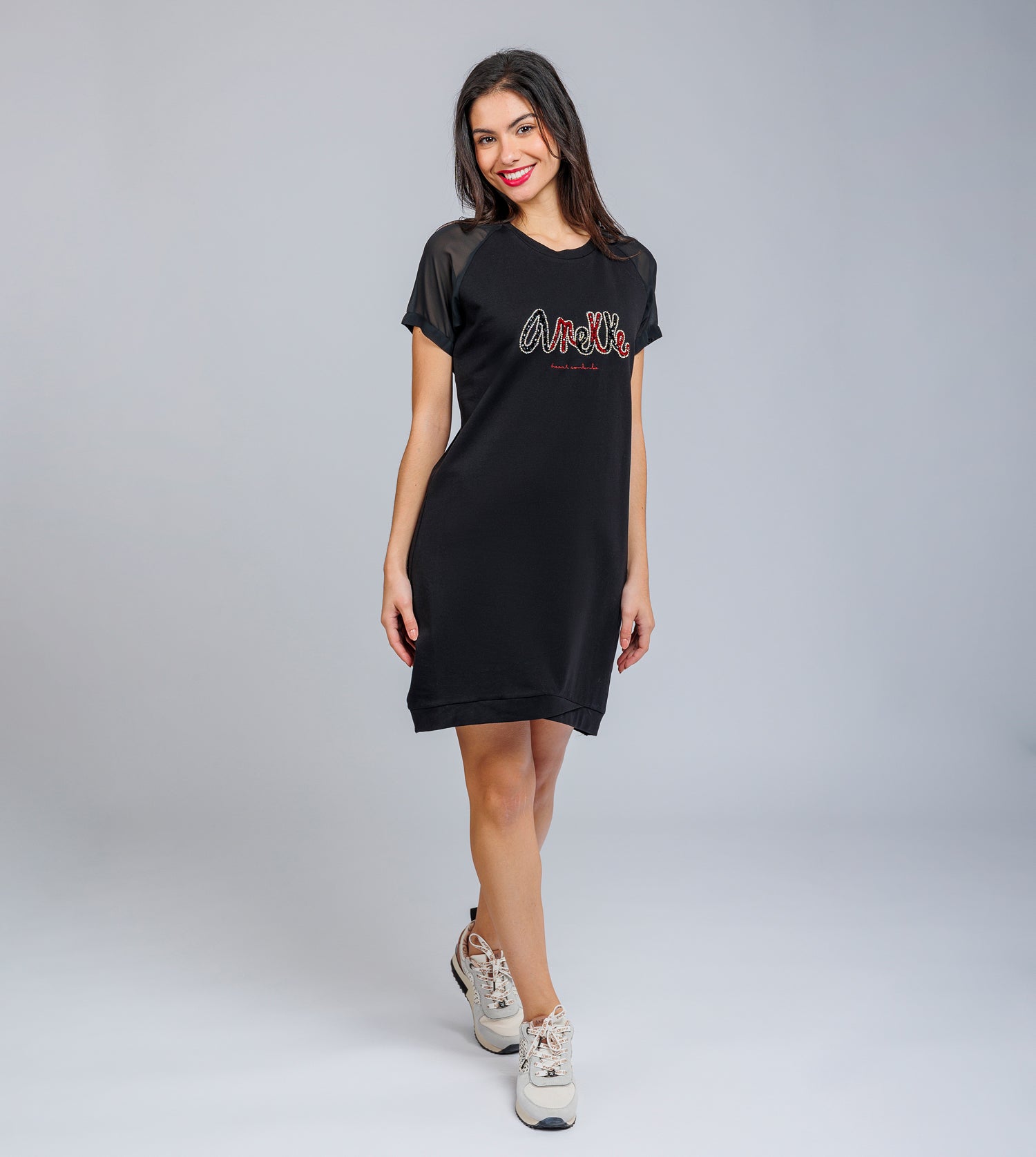 Vestido manga corta negro