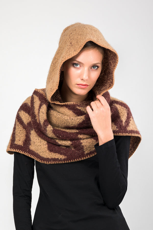 Bufanda con capucha beige
