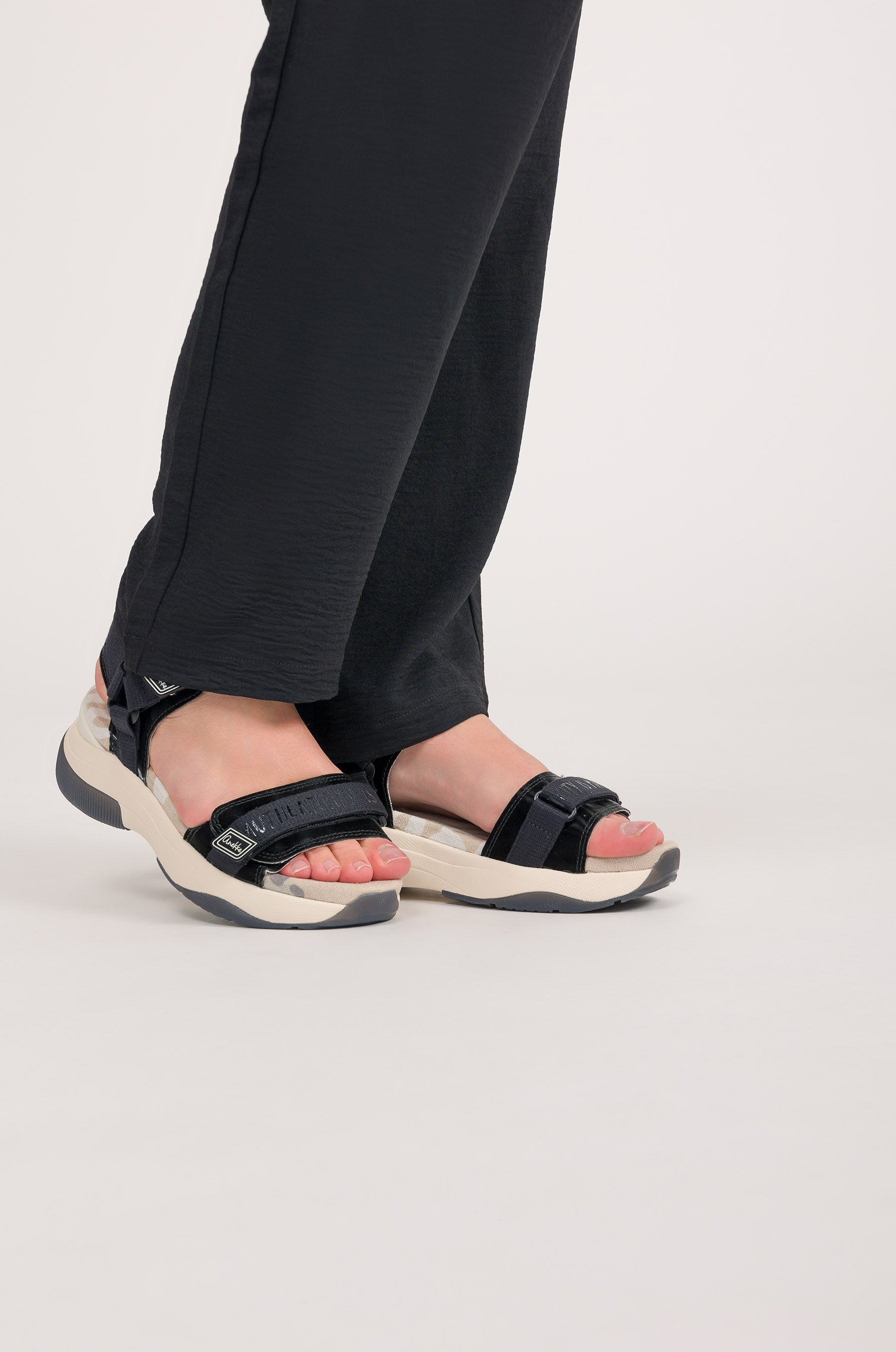 Sandalias deportivas negras