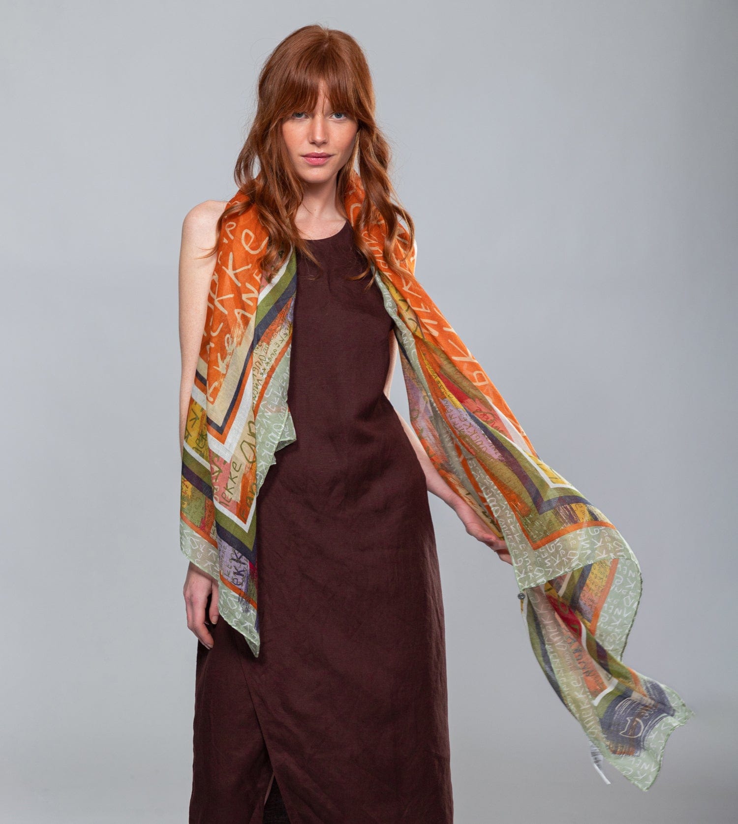 Pañuelo estampado ocre Magic Souls